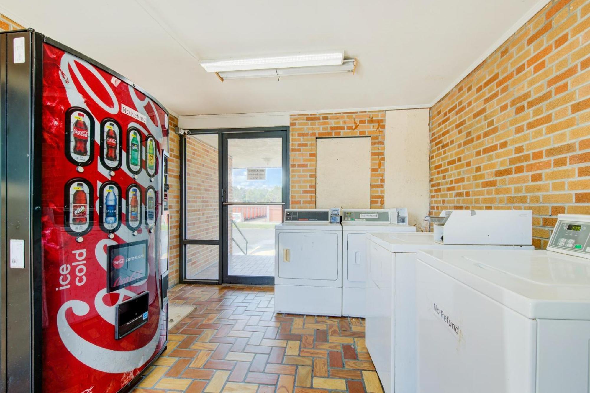 Oyo Hotel Douglas Ga Us-441 מראה חיצוני תמונה