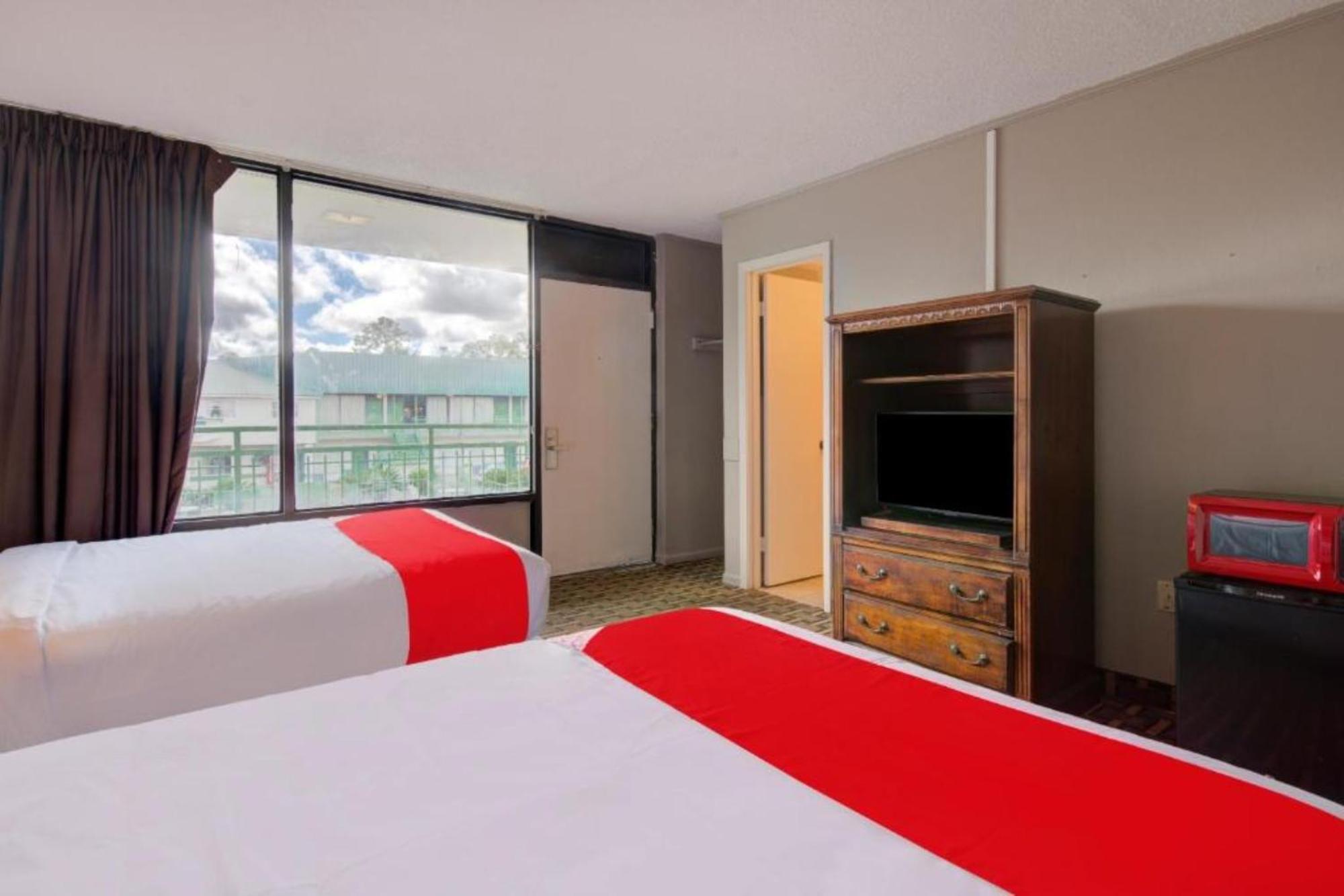 Oyo Hotel Douglas Ga Us-441 מראה חיצוני תמונה
