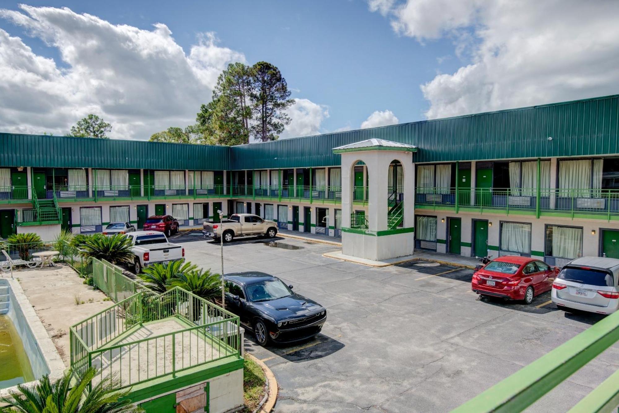 Oyo Hotel Douglas Ga Us-441 מראה חיצוני תמונה